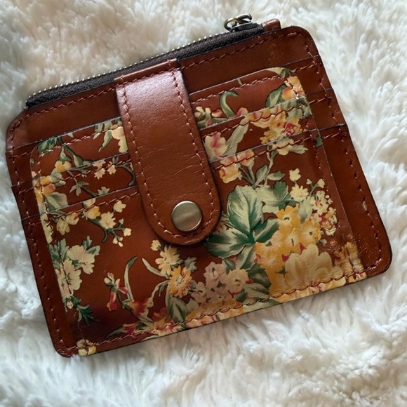 Patricia Nash Handbags - Patricia Nash Cassis ID Wallet Floral Full Grain Leather Floral 4.75x3.75